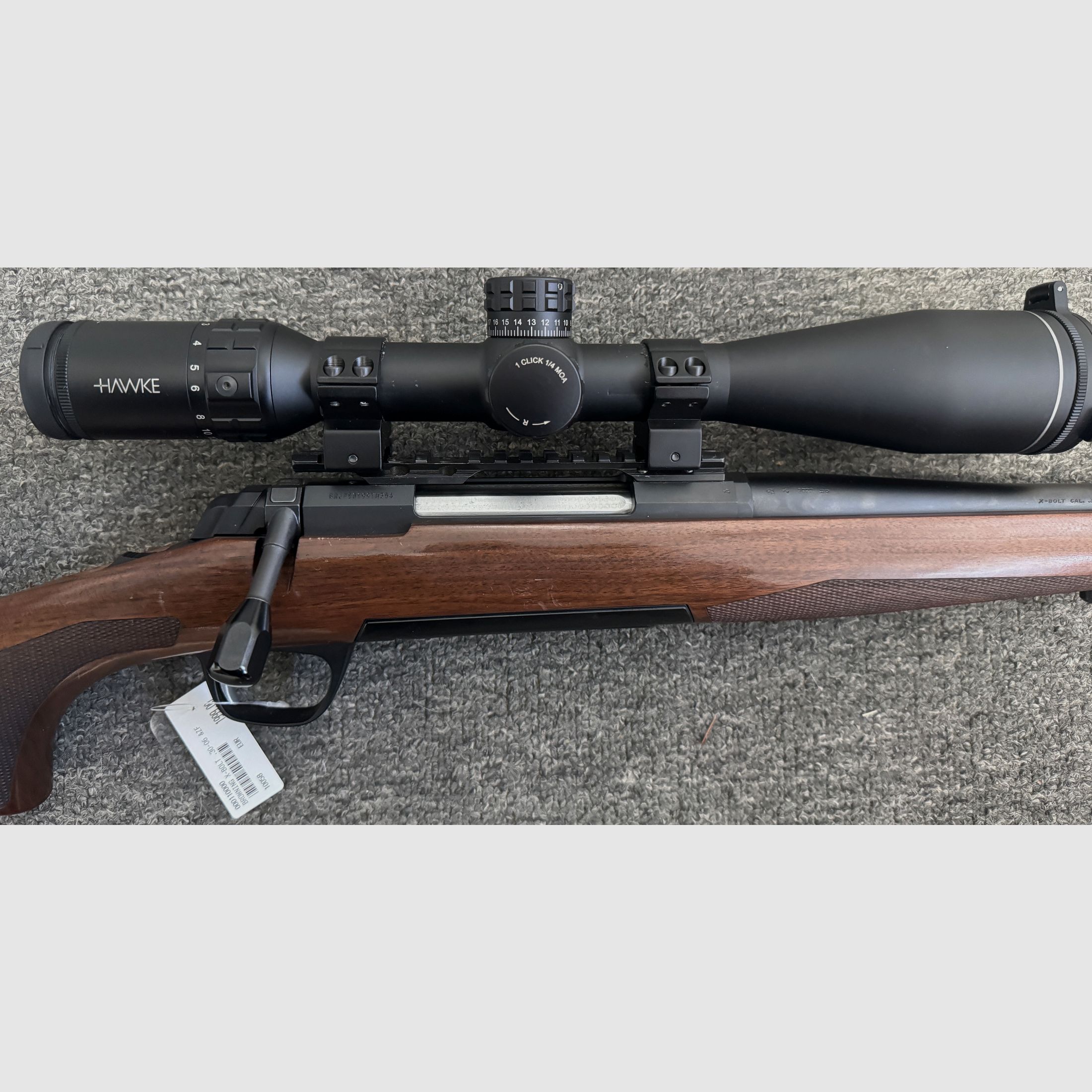 Browning X-Bolt .30-06 mit Mündungsgewinde, Zielfernrohr