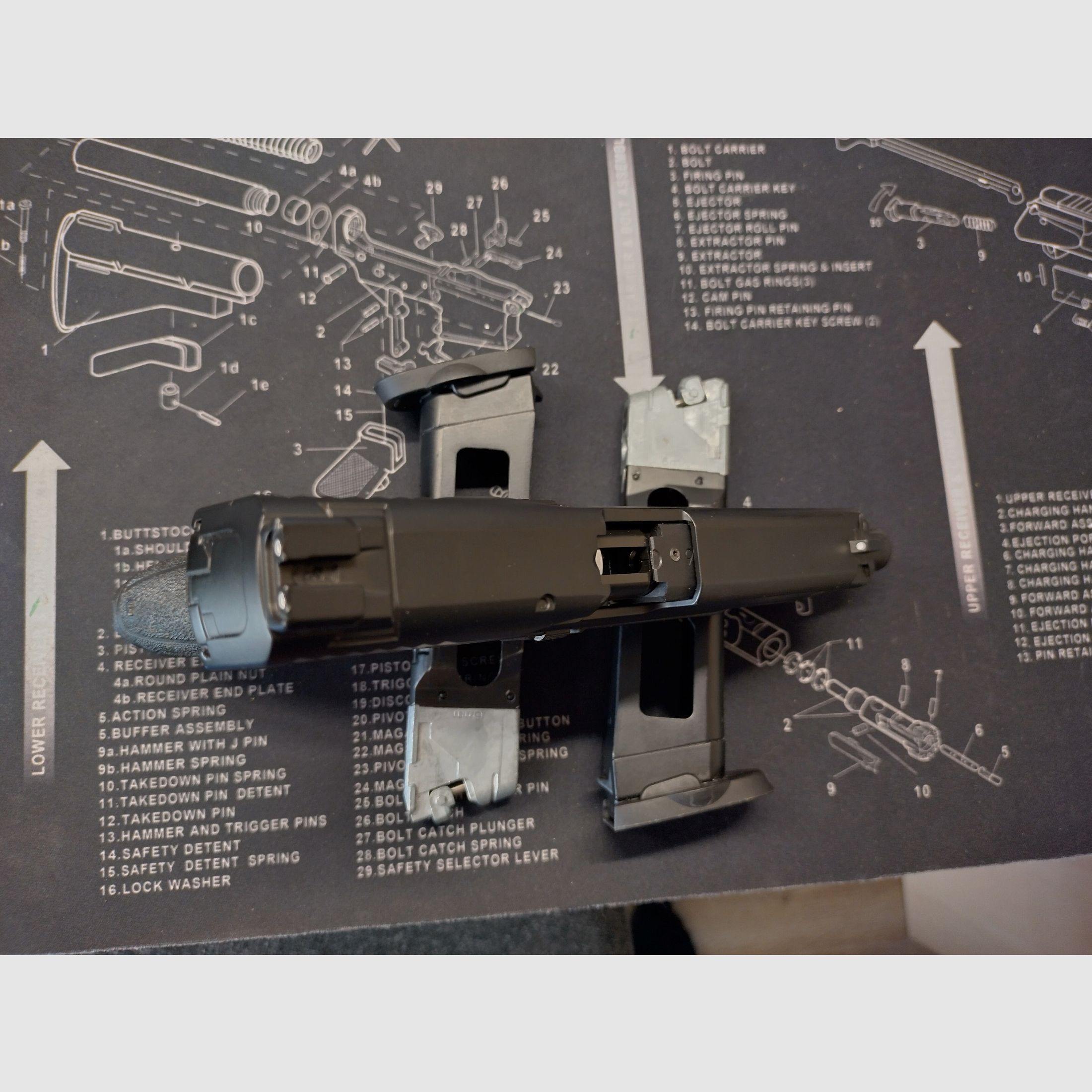 Smith & Wesson M&P9 M2.0 6 mm, CO₂, < 1,0 J, immagine 2 di 6