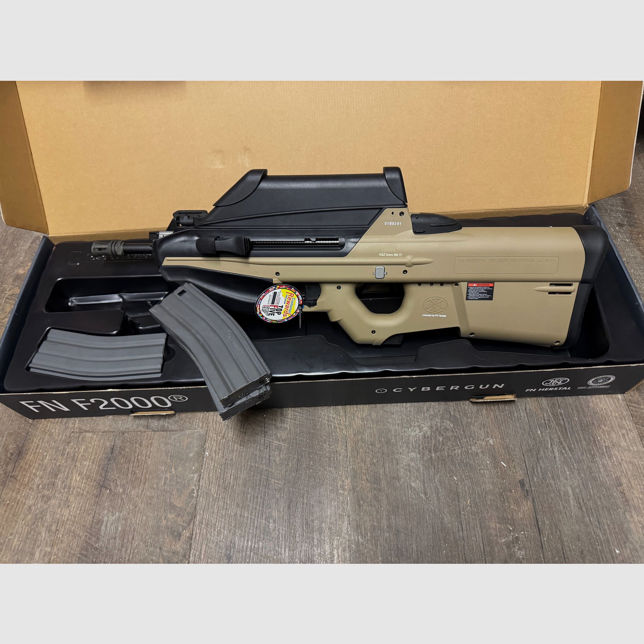 FN F-2000