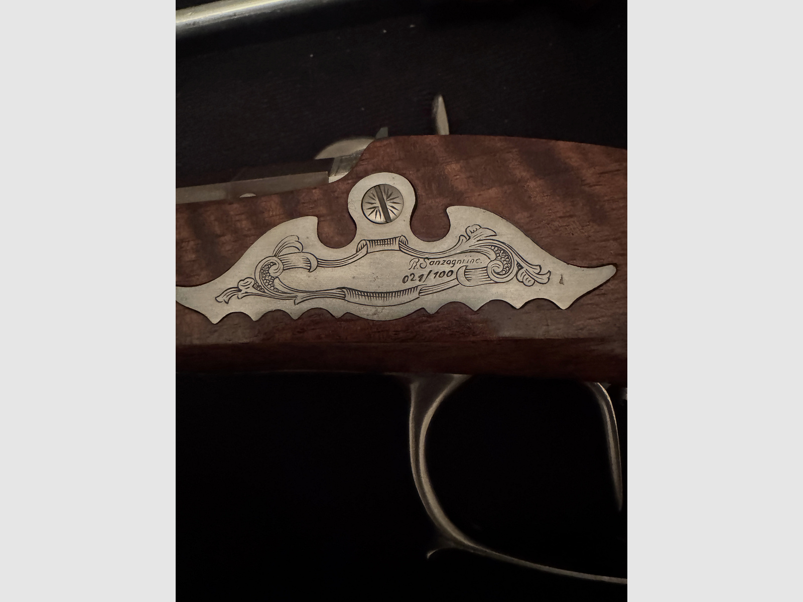 Raridad: Pedersoli Charles Moore LTD Edición 021/100 – Cal. .31 – Grabado maestro R. Sanzogni – Modelo de aniversario