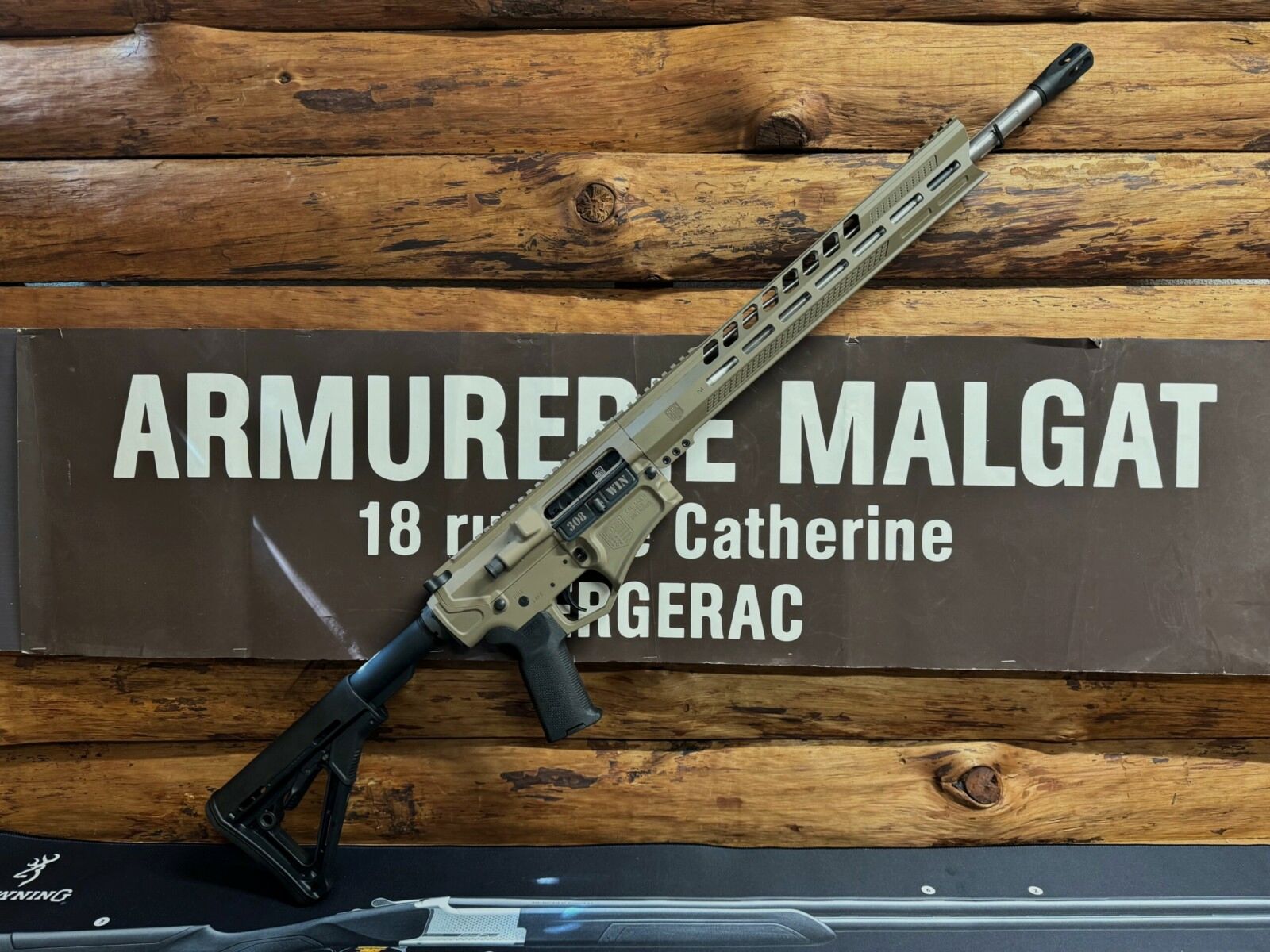 AR10 DIAMONDBACK KARABINE MODELL DB10 18 » TAN, Bild 1 von 3