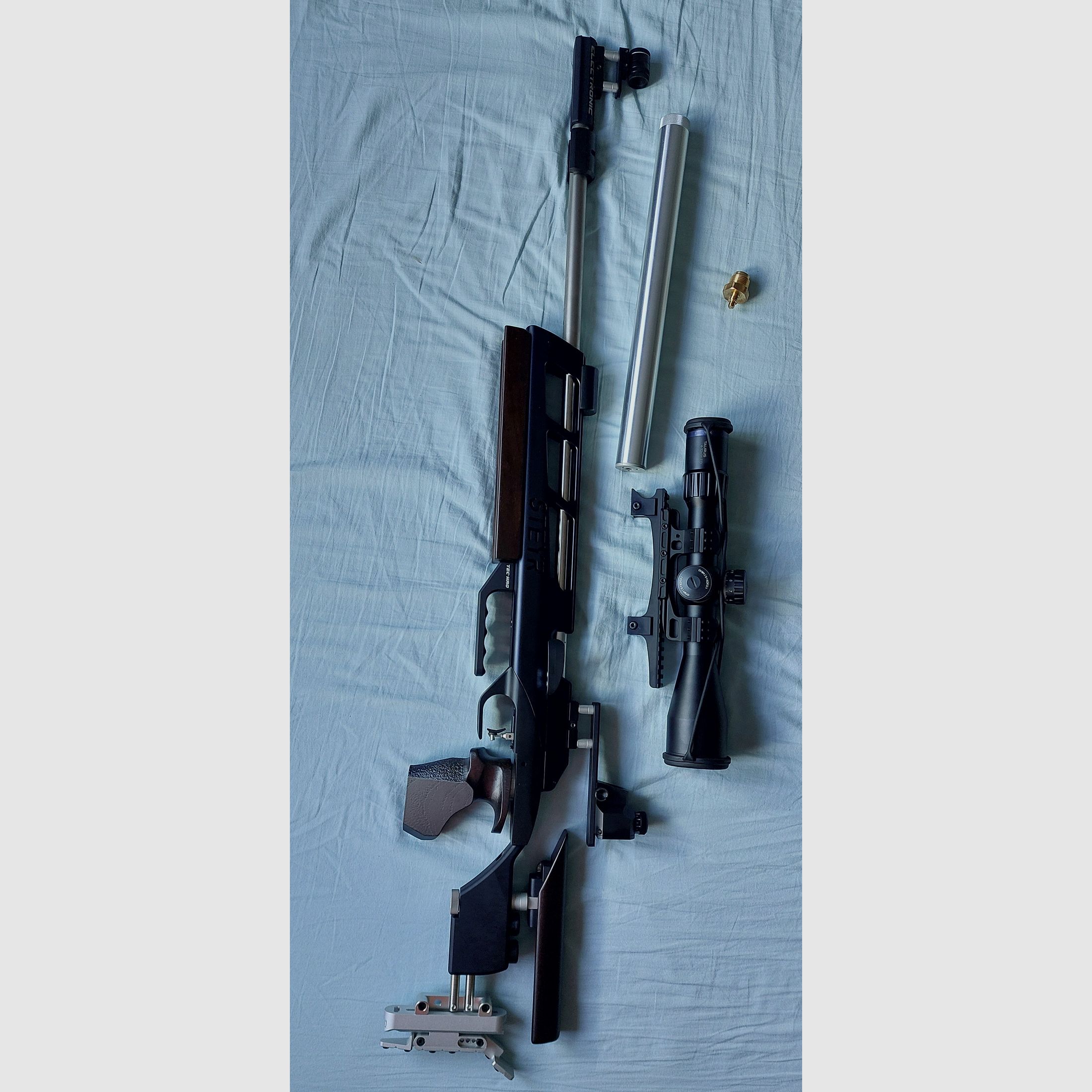 Steyr Match Luftgewehr Challenge E rechts Schütze Griff Gr. M, ZF Vector Optik Taurus Gen2, VB 3000€