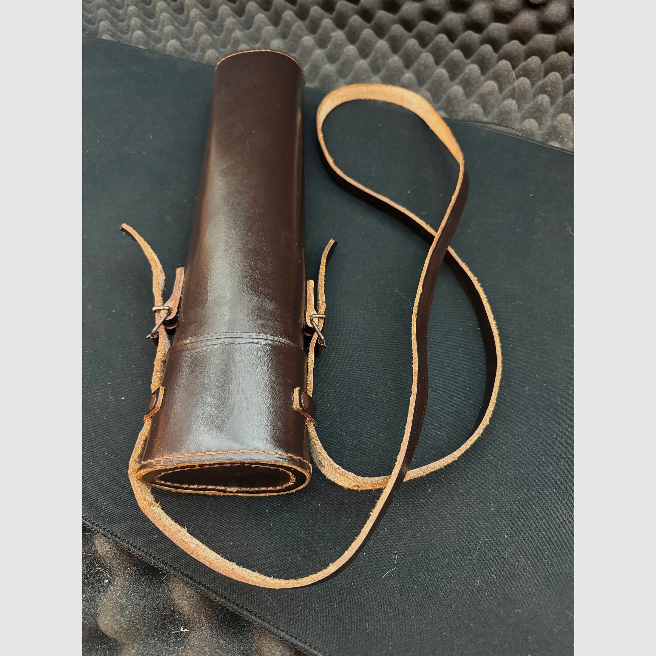 Custodia in pelle per cannocchiali, lunghezza 330mm, adatta per ottiche con diametro di 42mm +/-