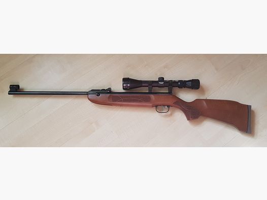 Complete set! Weihrauch HW30 – as good as new – <60 shots – scope 3–9x40 + case + pellets