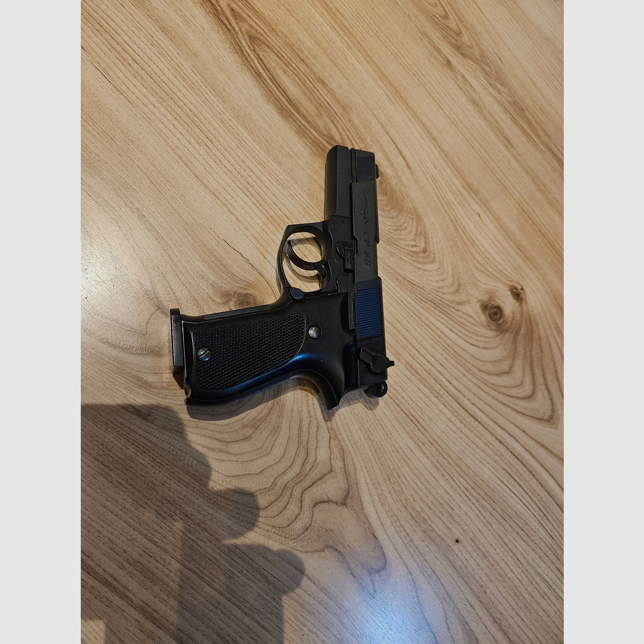 Walther CP 88 + munición + cápsulas de CO2 + caja de captura de balas + 2x cargadores