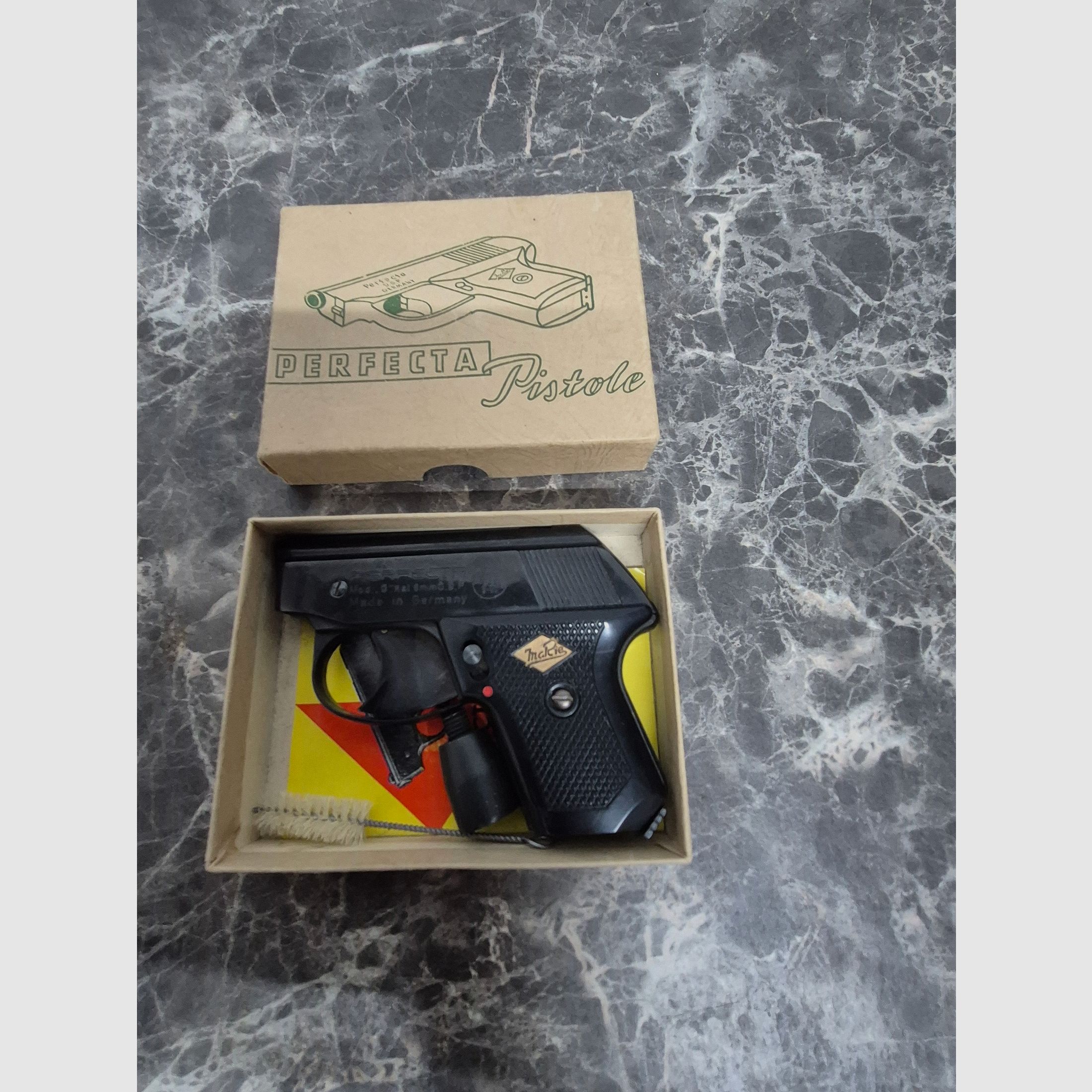 Pistolet d'alarme / gaz / signal Perfecta, 6 mm