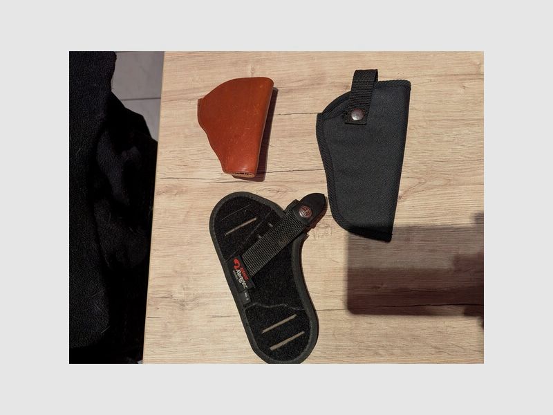 Verschiedene Holster