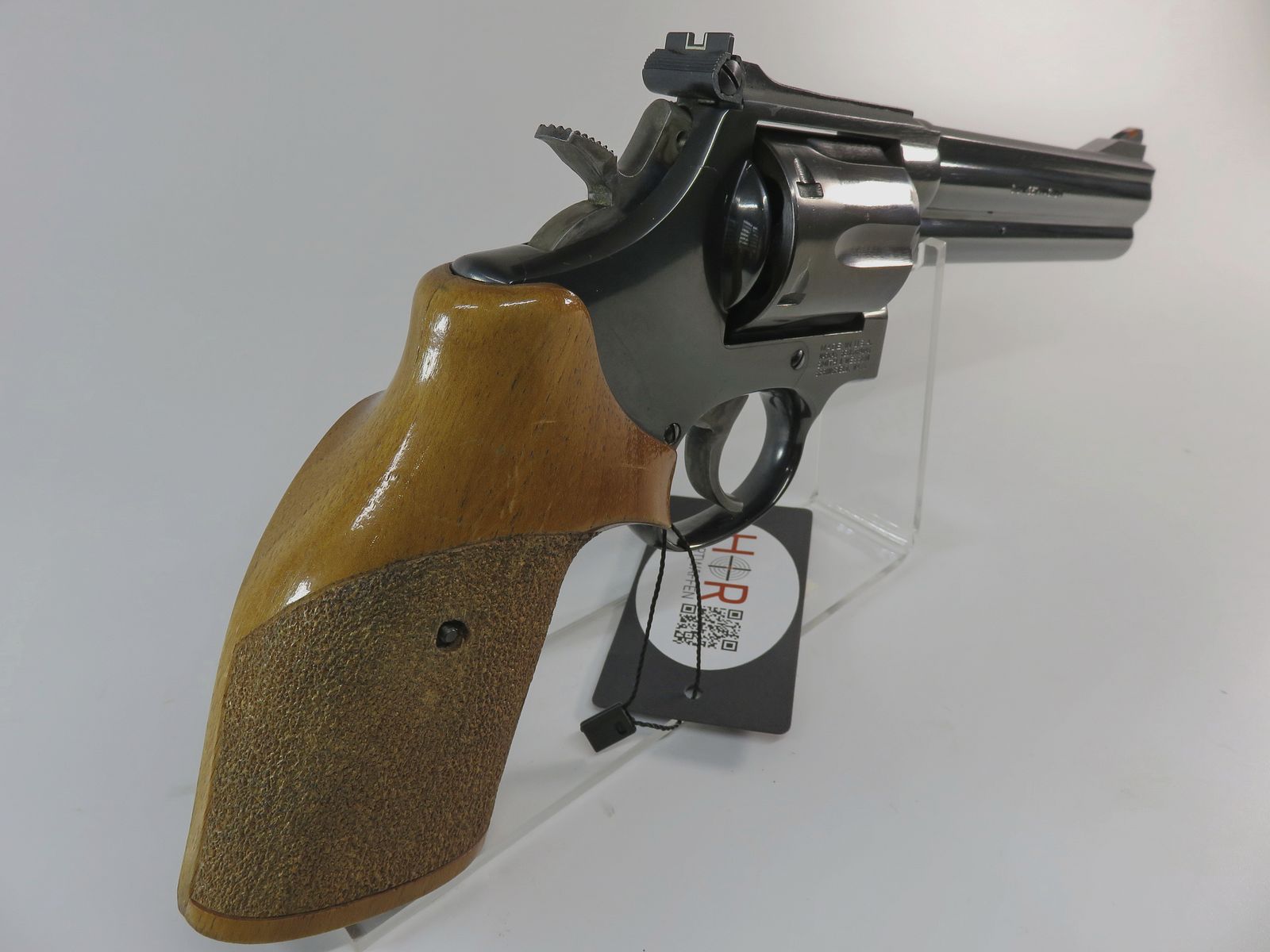 Revolver Smith & Wesson 586-2 | .357 Mag. | 6 inch | geblauwde afwerking | Nill-grip