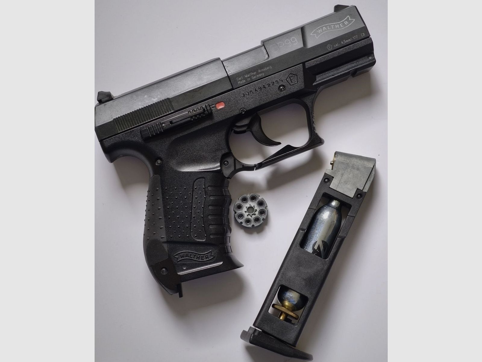 Walther cp99 luchtpistool - 4,5mm Diabolo met 5 magazijnen