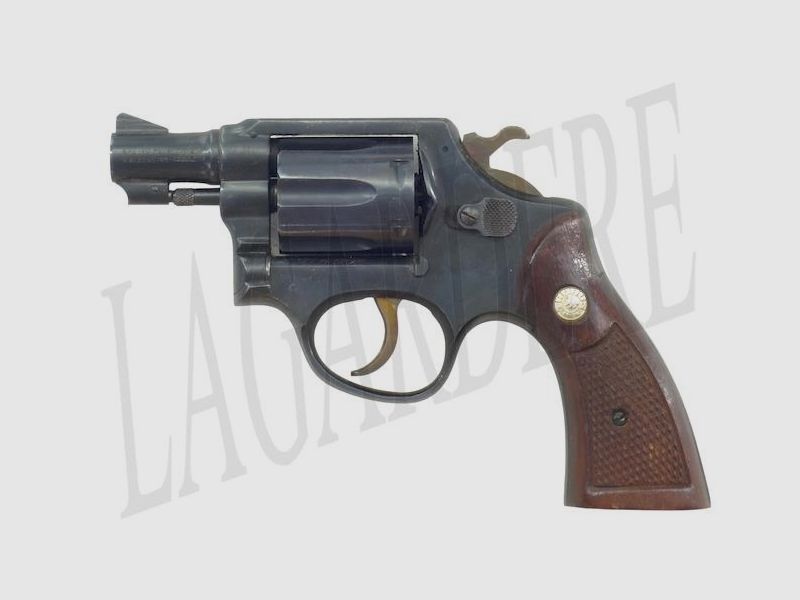 TAURUS (REVOLVER)