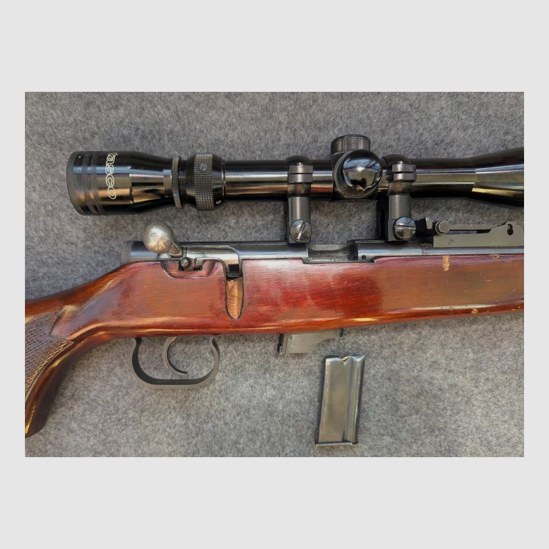 TOZ 17-01 with Tasco 3-9x40 scope and thread