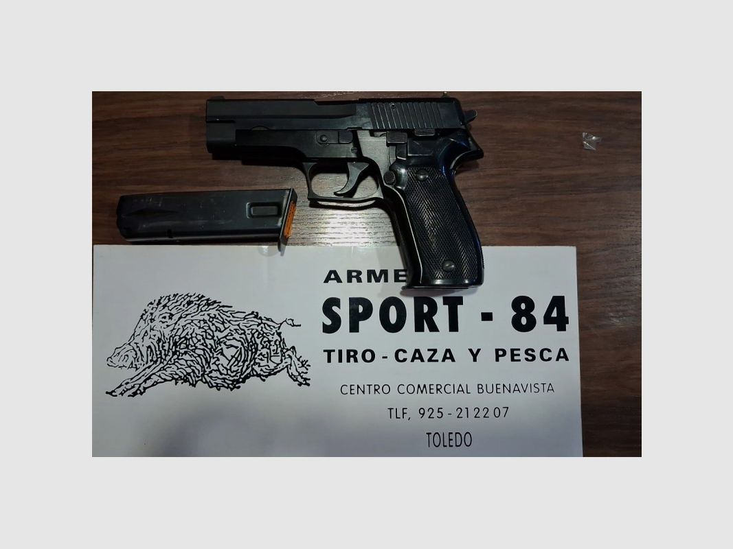 Pistole Germany mit zwei gebrauchten Magazinen - Kal. 9PB, Bild 2 von 2