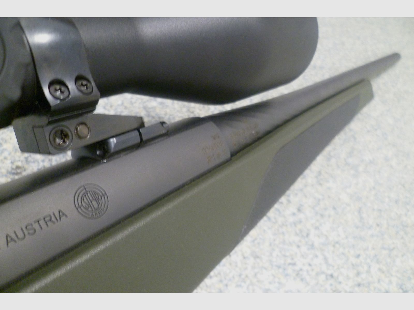 Rifle repetidora Steyr SM 12 .30-06 Spring. Sistema de enlace Zeiss Conquest V6 y SD