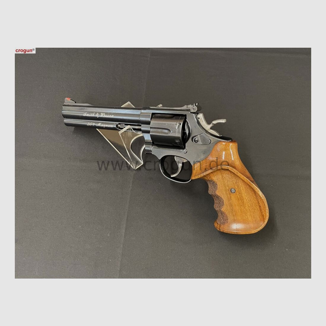 Smith & Wesson 586-4 Target Champion