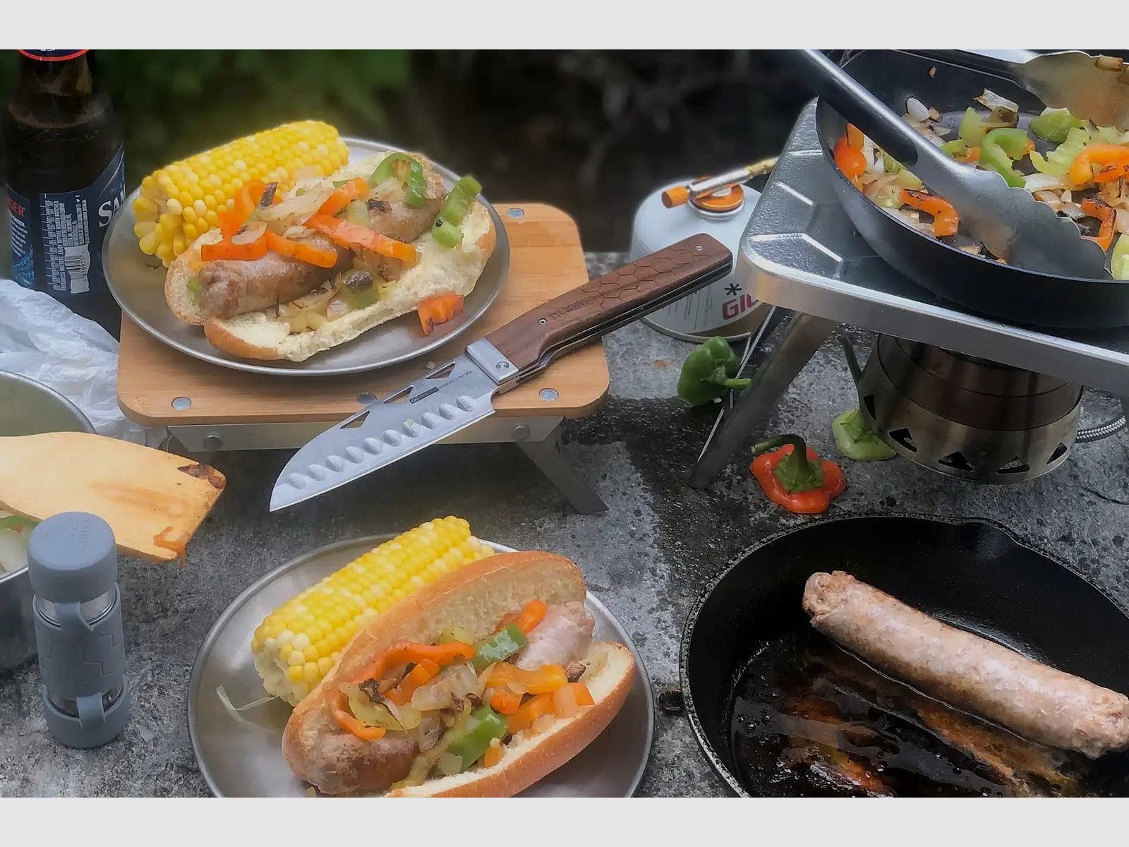 nCamp Elite Couteau de Préparation Alimentaire de Style Santoku (Lame en Damas/Poignée en Noyer) avec Étui en Cuir