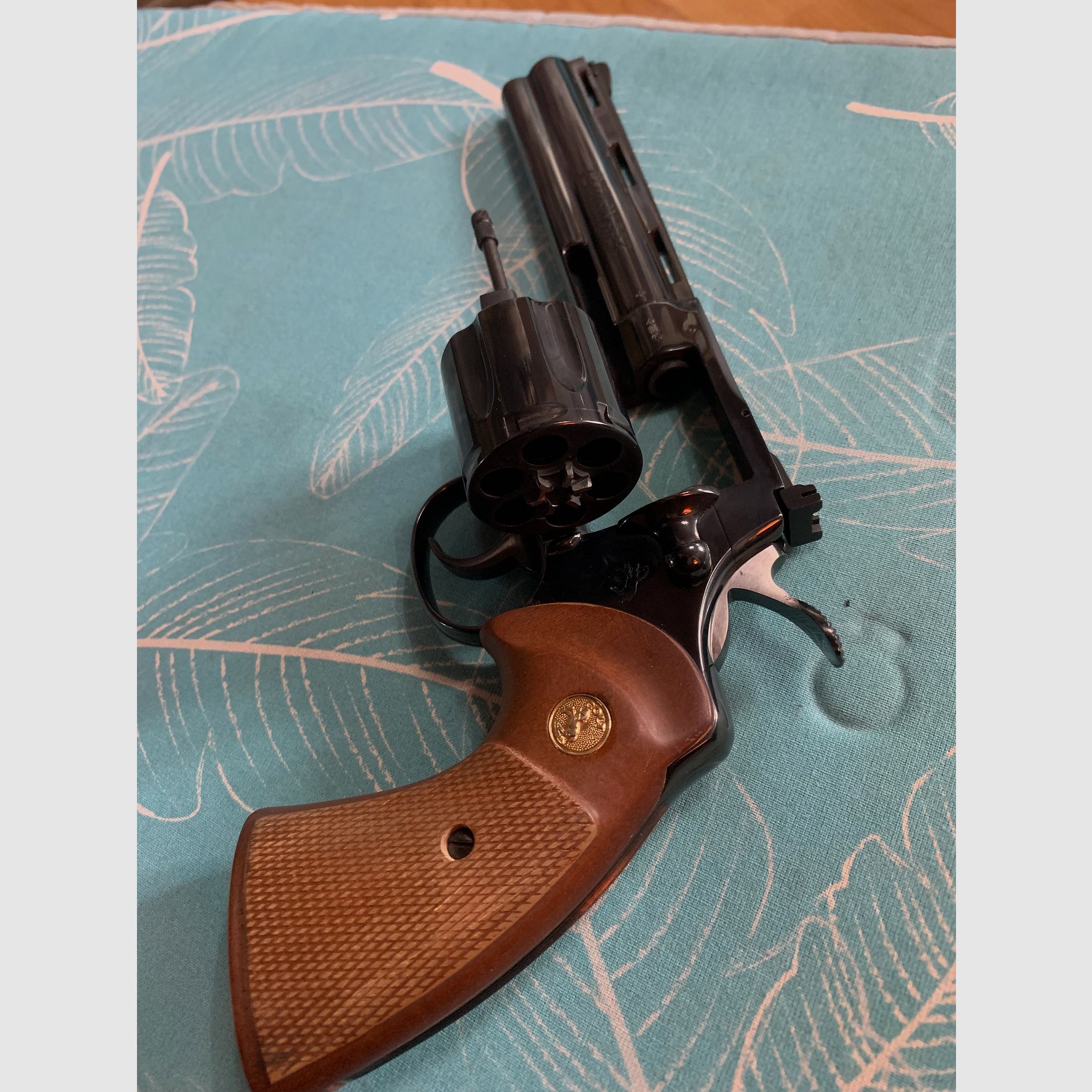 Colt Python schwarz 