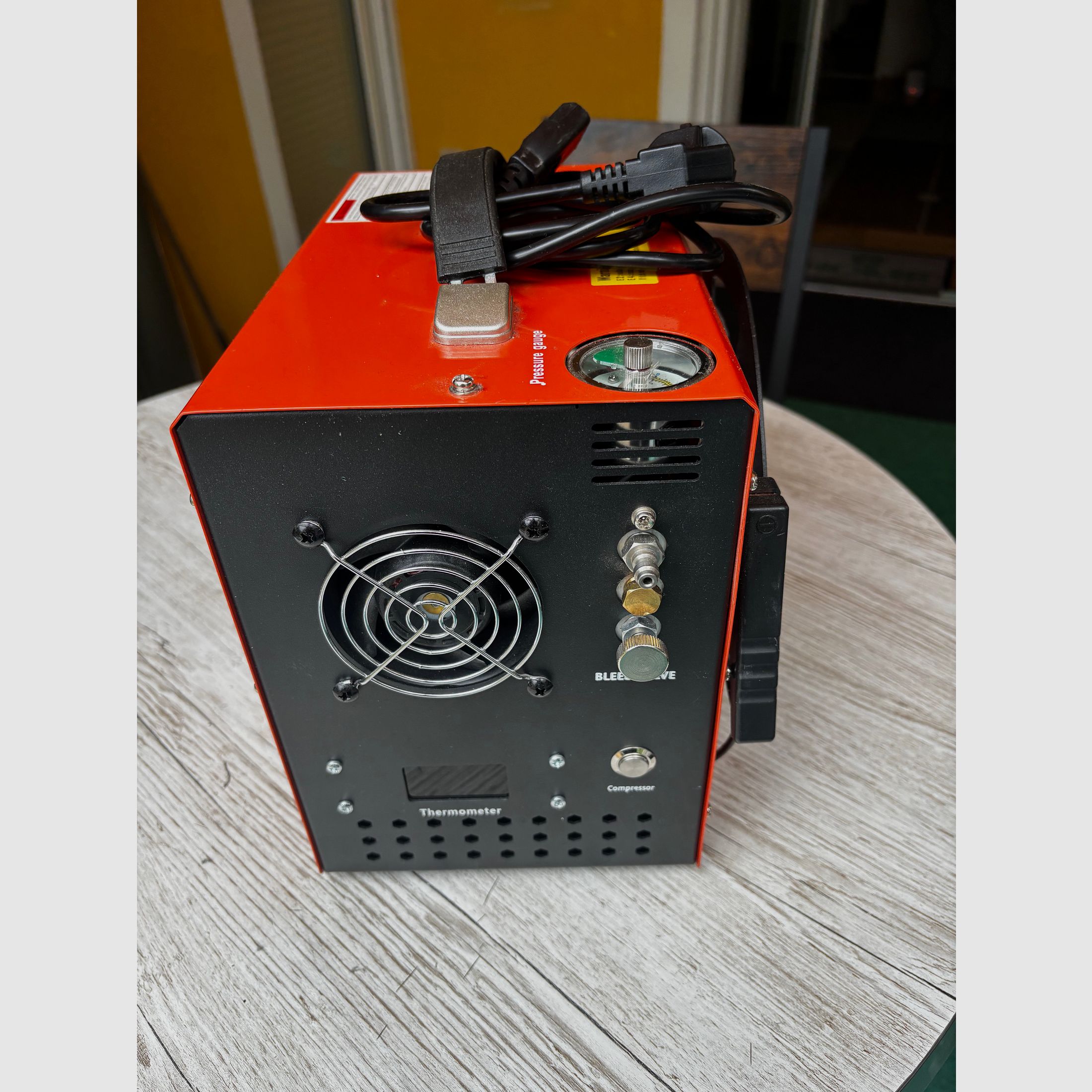 Huben K1 avec beaucoup d'accessoires.