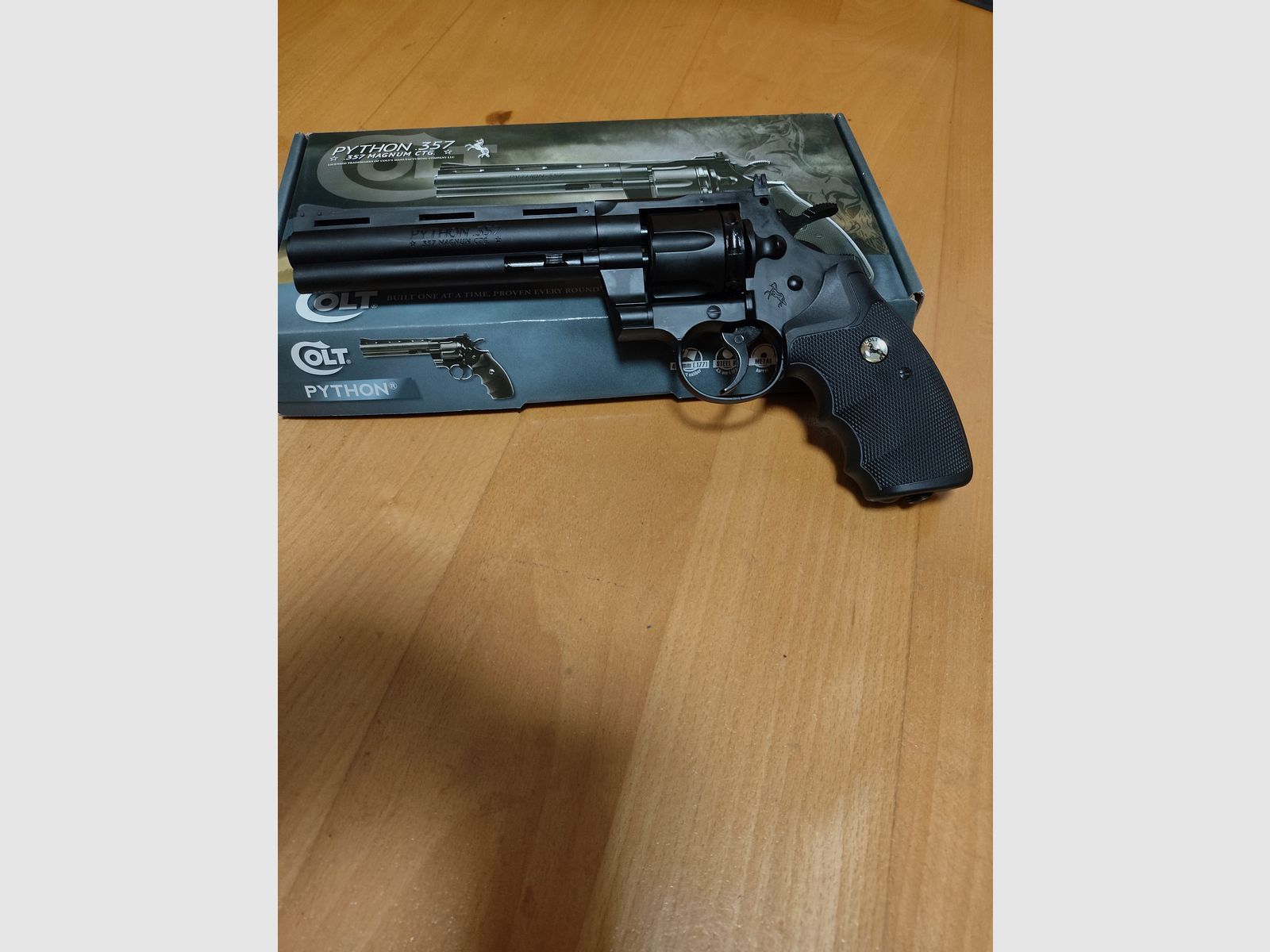 Colt Python .357 CO2 4,5 BB und Diabolo