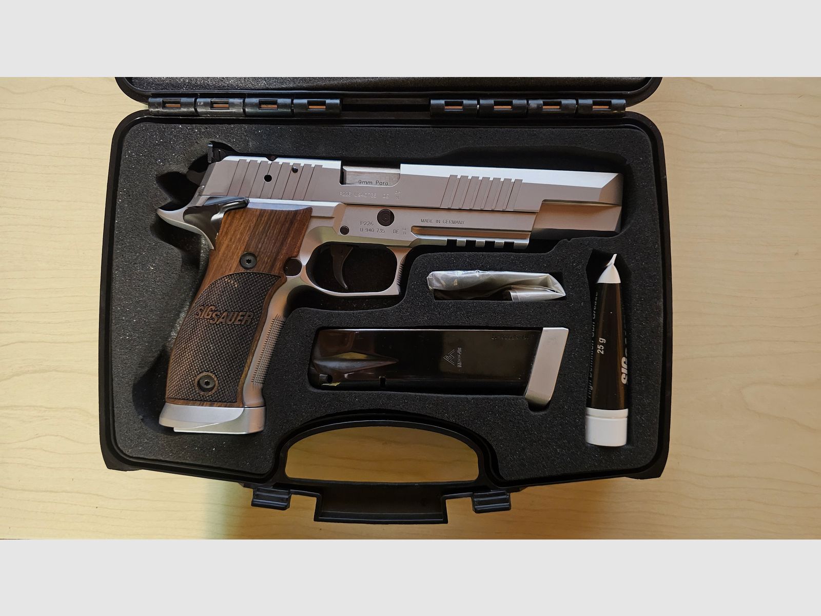 Sig Sauer P226 X-Six