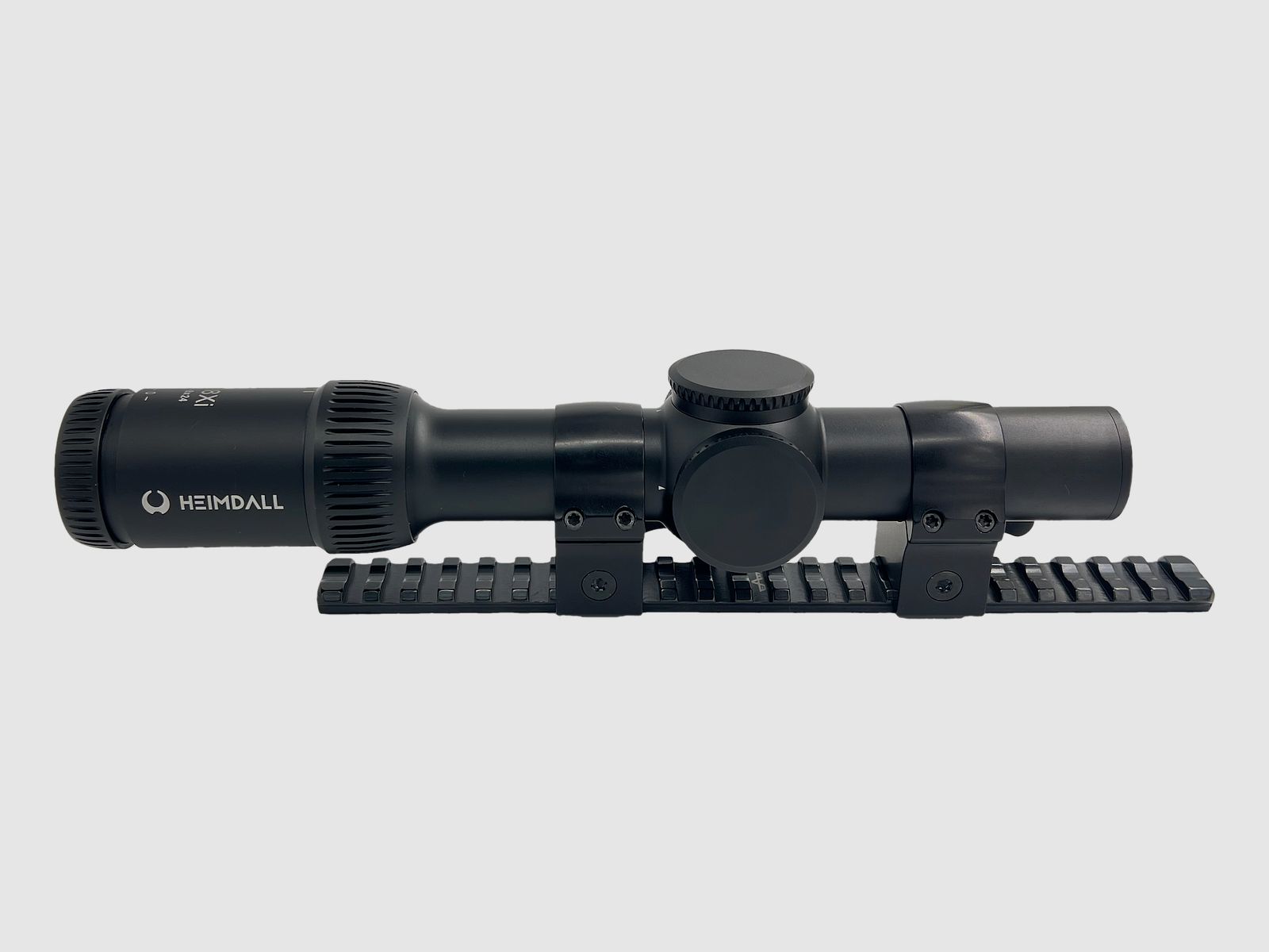 Heimdall H8Xi, 1-8x24