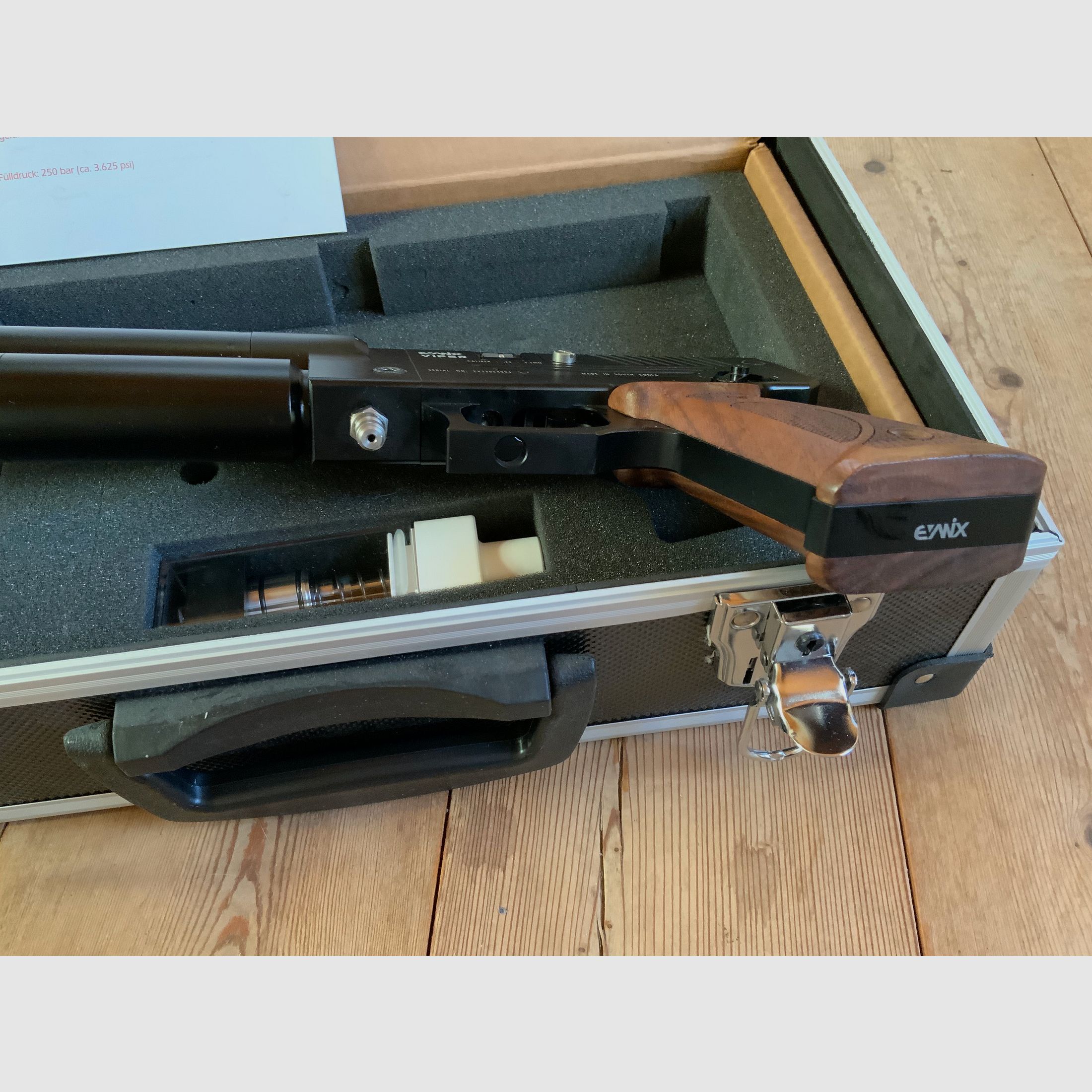 Pistolet à air comprimé PCP Evanix Viper Cal. 22 F Série