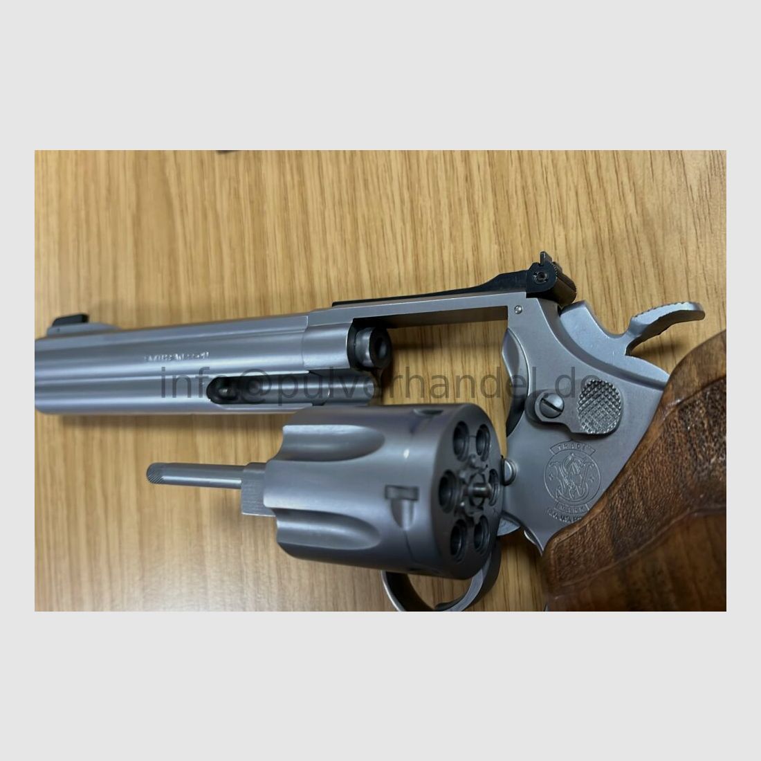 Smith & Wesson 617 stainless .22lr