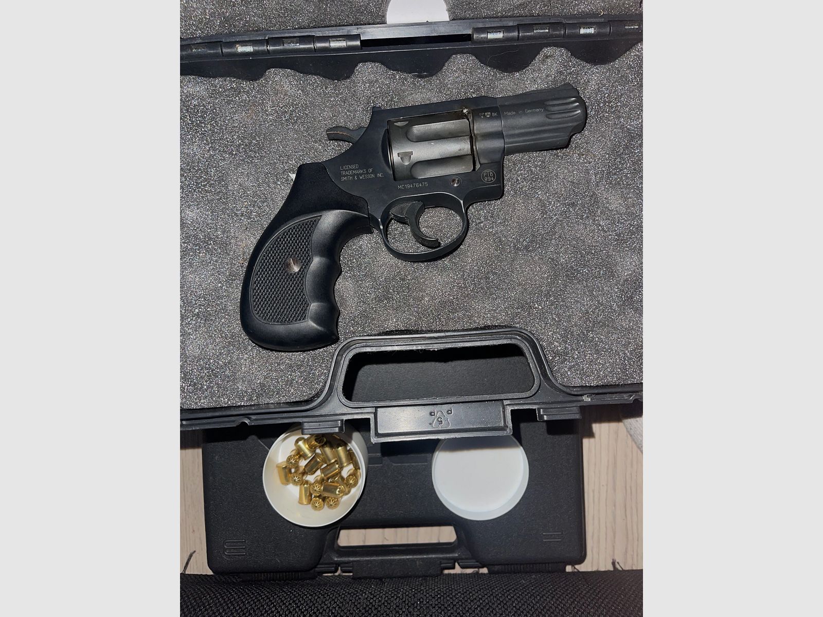 Blank firing revolver 9mm Smith and Wesson
