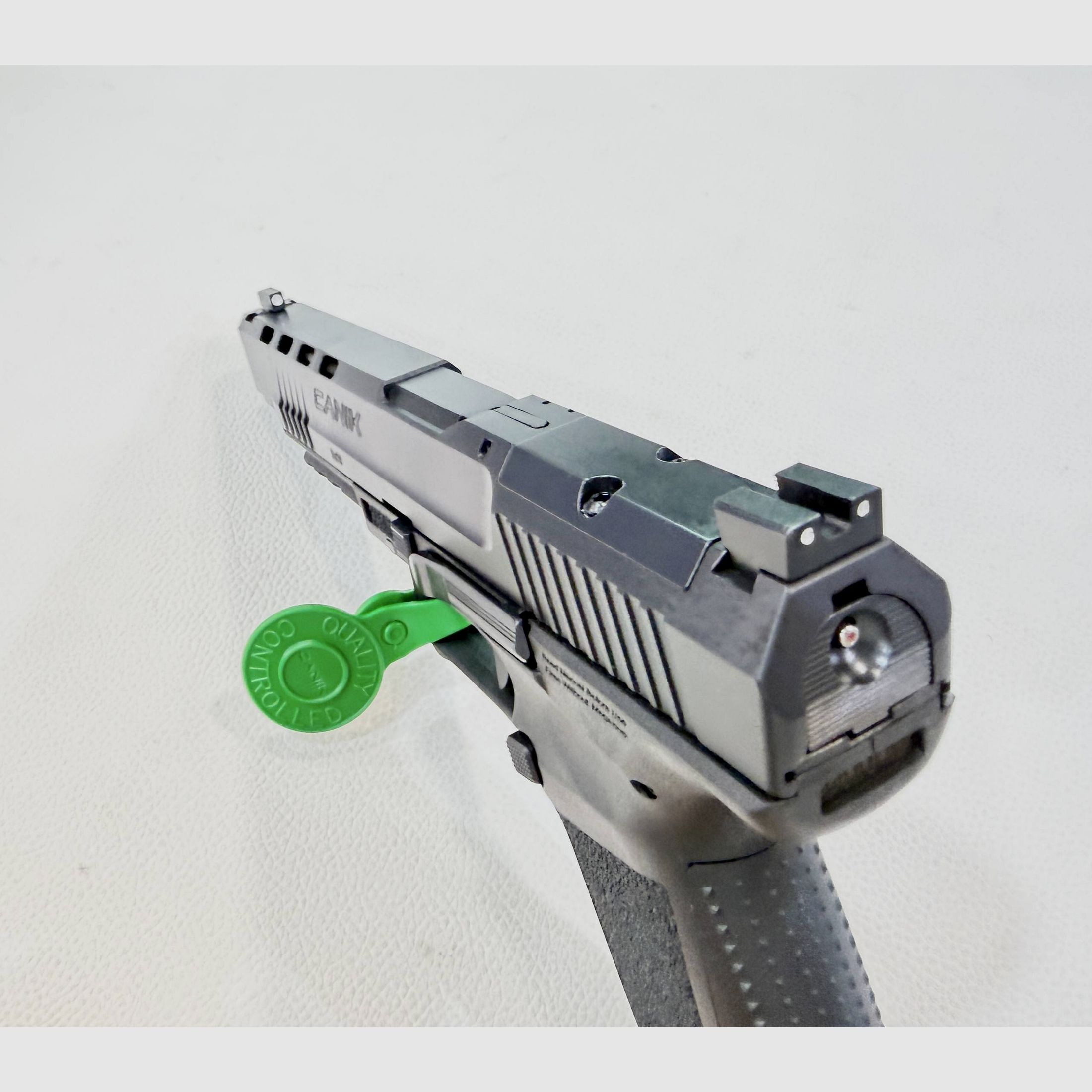 CANIK METE SFX BLACK – 9X19, imagen 4 de 4