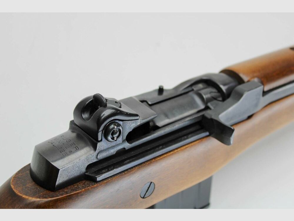 Fusil SL Ruger Mini 14 cal. .223 Rem chargeur de 10 coups .223Rem