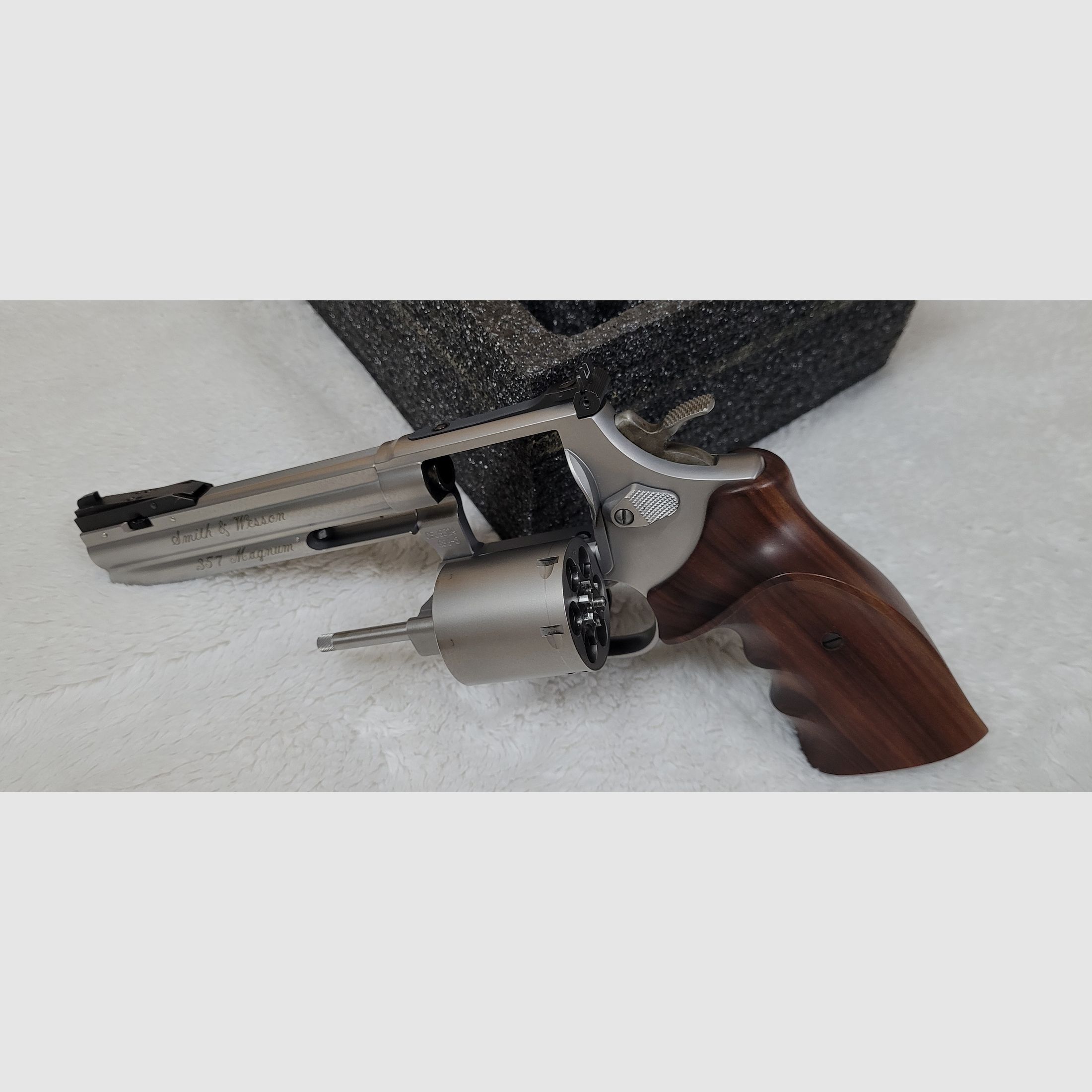 S&W Revolver cal. .357 Magnum
