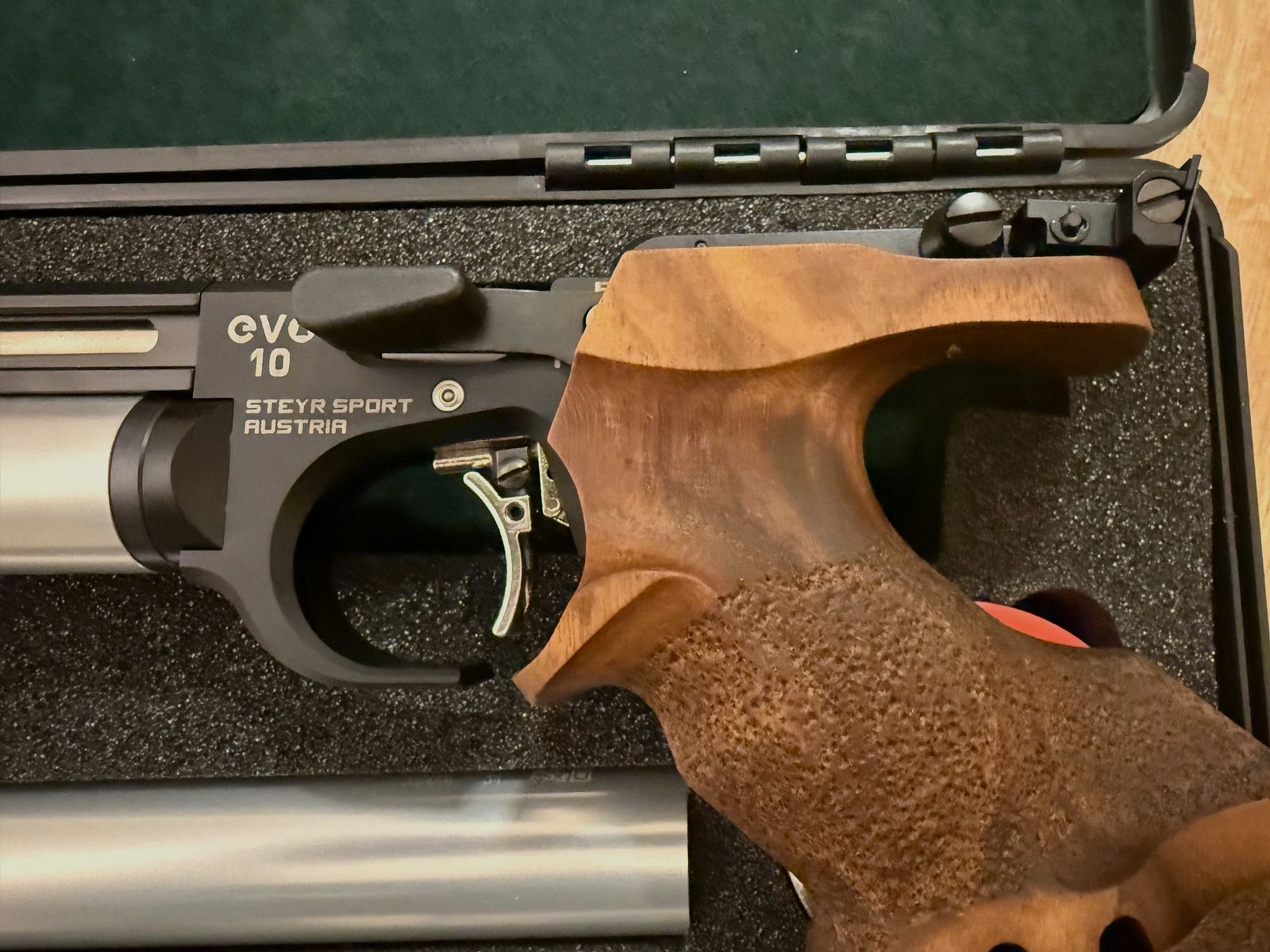 Steyr EVO 10 Negro Izquierda M