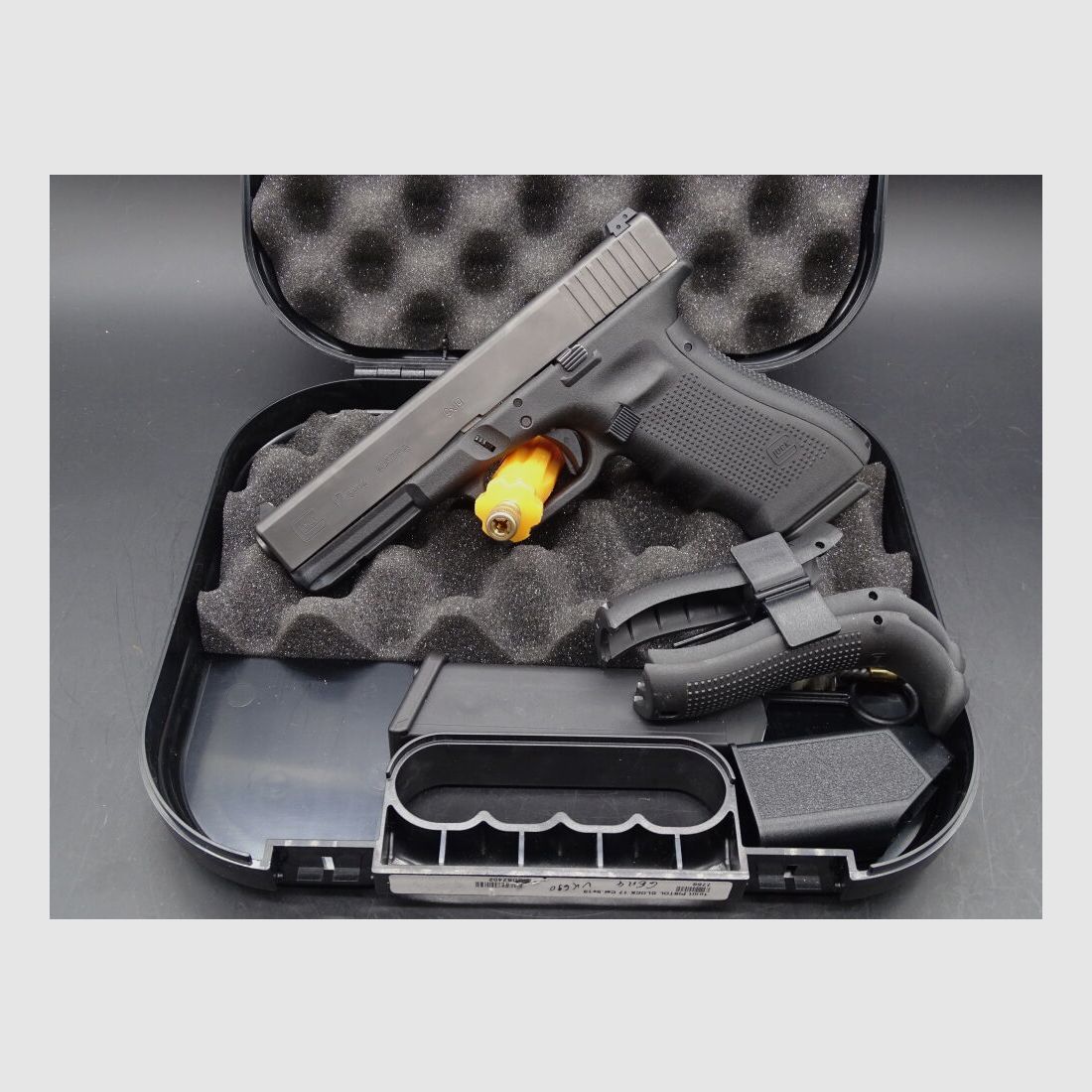 Glock 17 Gen 4 Calibre 9mm Luger 17 Gen 4, image 2 sur 2