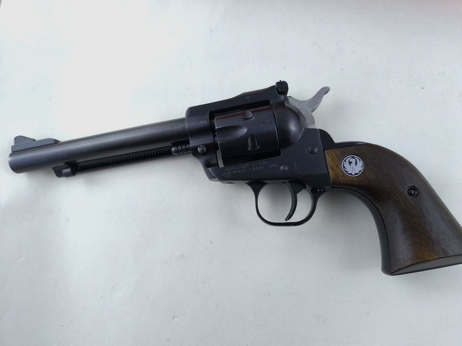 Rewolwer Ruger New Model Single Six kal. 22Mag, zdjęcie 4 z 5