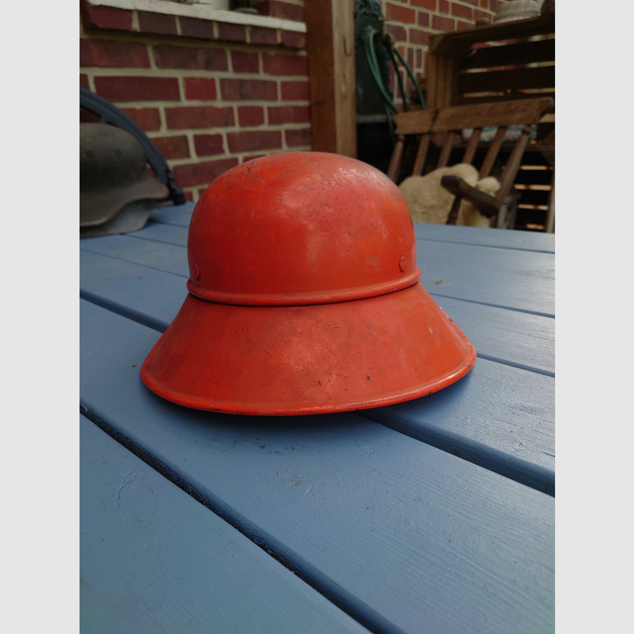 Gladiator M38 Luftschutzhelm WW2 WK2 kein kar98 mp40 stg