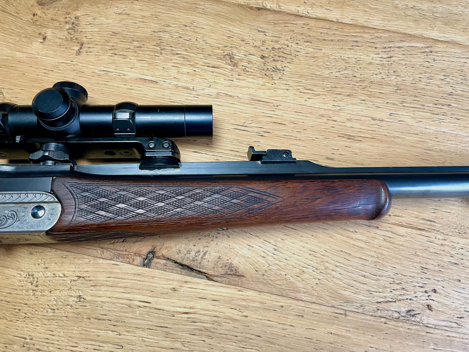 Rifle de cerrojo Zimmermann Z 66 cal. 10,3x60R con visor Luger 1,5-4,5x20