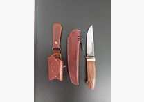 Coltello fatto a mano in BÖHLER M390 MICROCLEAN – un pezzo unico.