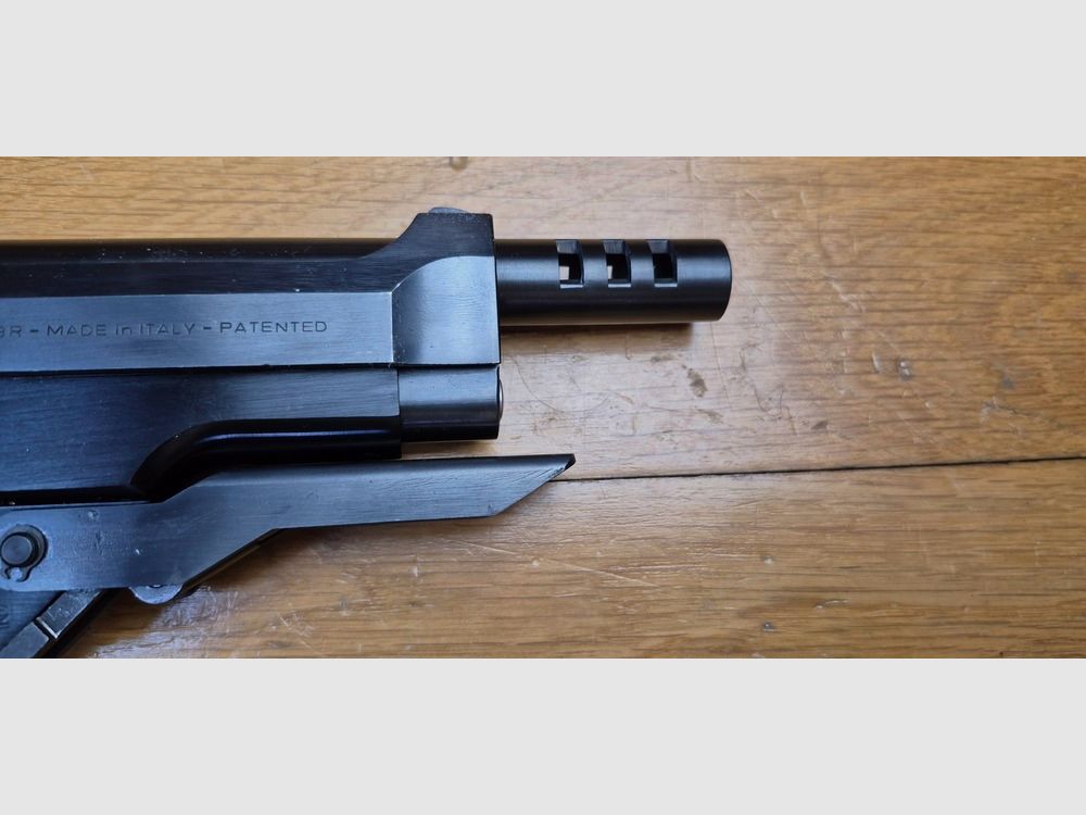Sehr schöner Beretta 93R Selbstladepistole – Weniger als 2.000 Exemplare! – Seltene Version des 1. Typs mit Laufbohrungen – Magazin 15 Schuss – Ausgezeichneter Zustand, fast neu für die seltensten Beretta – TBE ++ – Kategorie A2 – Export AUSSCHLIESSLICH, Bild 29 von 29