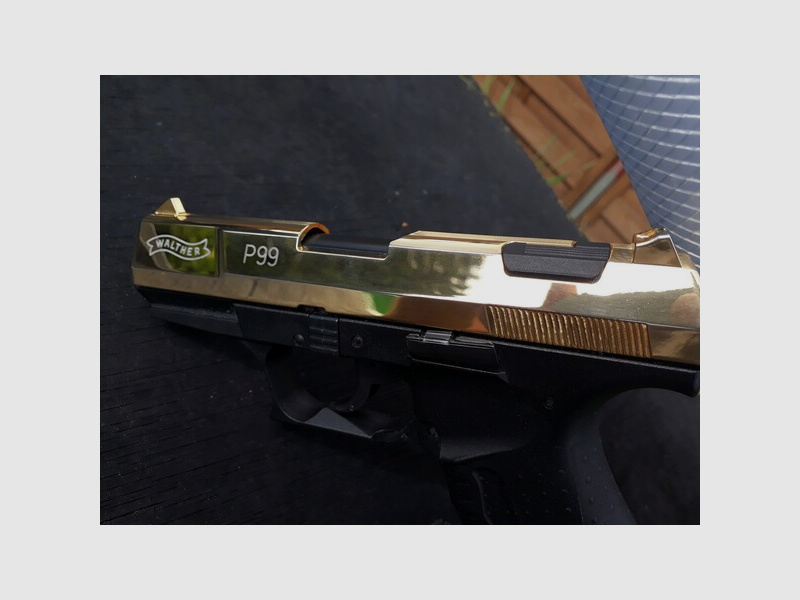 Walther P99 Gold Edition