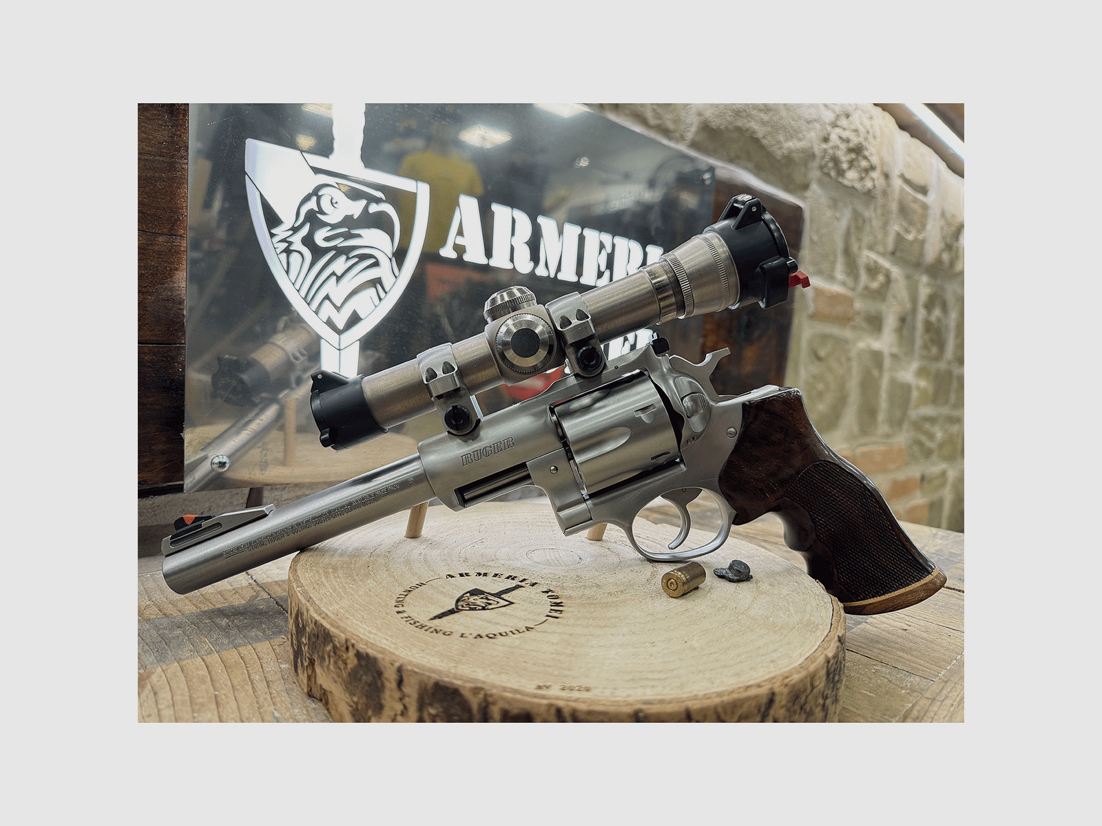USED – REVOLVER – RUGER MOD. SUPER REDHAWK 7.5" cal. 44 Mag., image 1 of 7