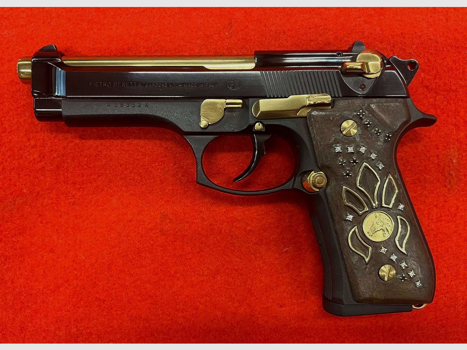 Beretta Pistole 98FS Deluxe Gold Diamond Kal.9X21, Bild 2 von 8