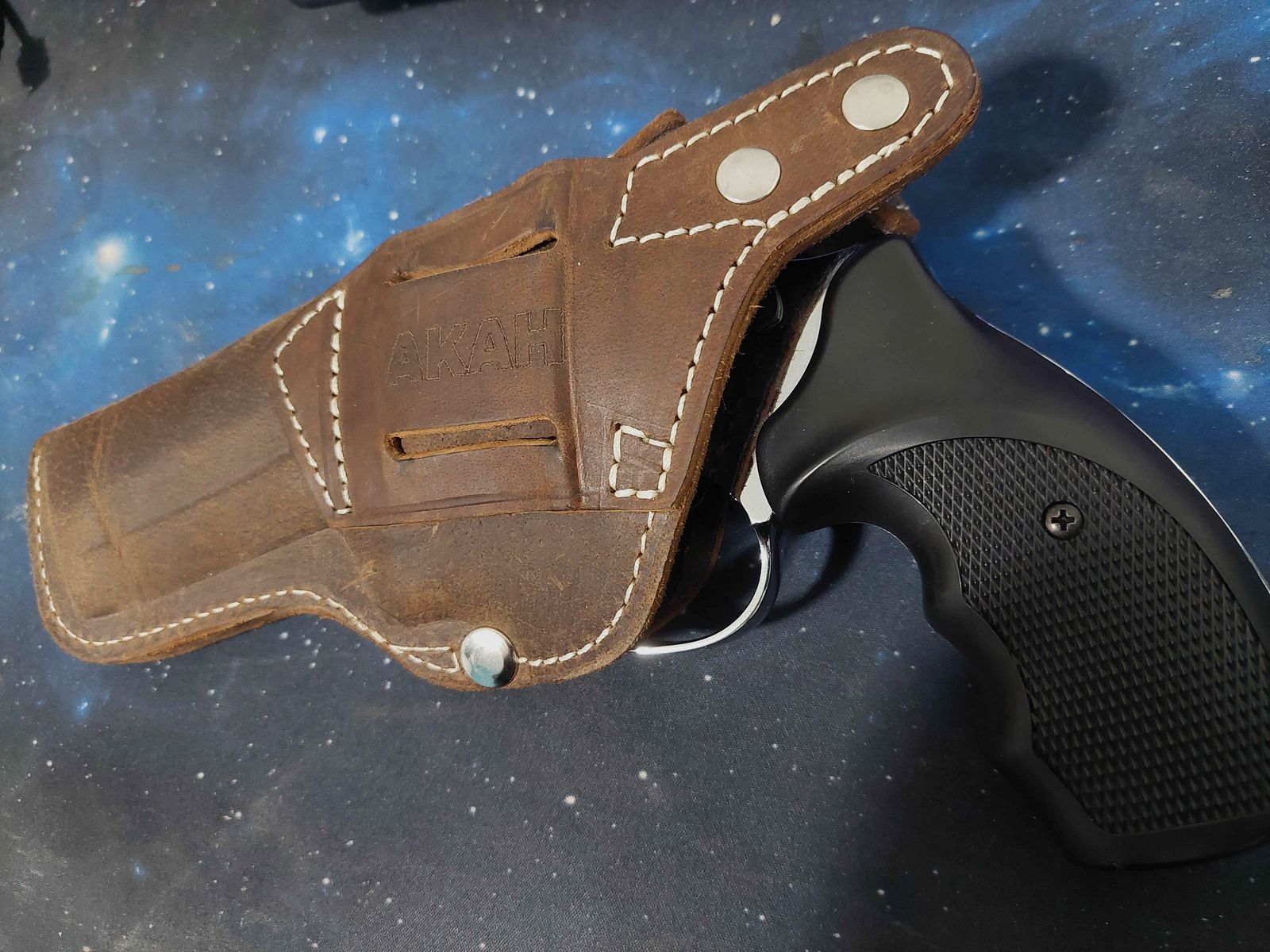 Ekol Viper Chrome 4,5 cala z kaburą S&W i nabojami