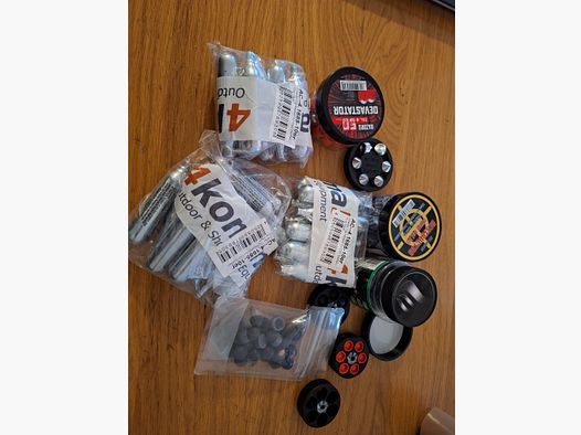 Set gigante per revolver CO2 50 HDR, tre caricatori, proiettili diversi, cartucce CO2