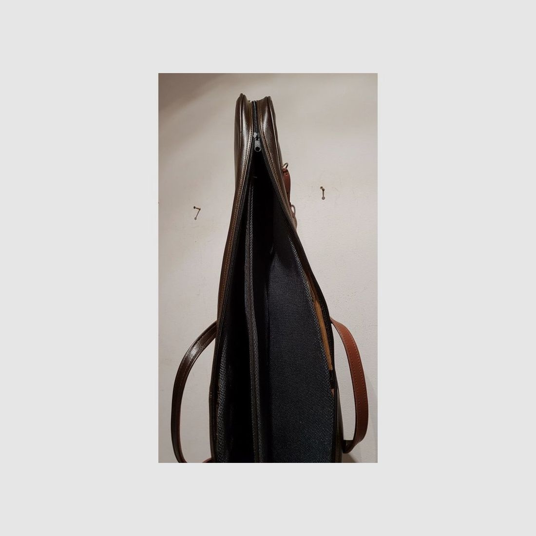 Dubbele geweerfutteral met riflescope van synthetisch leer, afbeelding 1 van 5