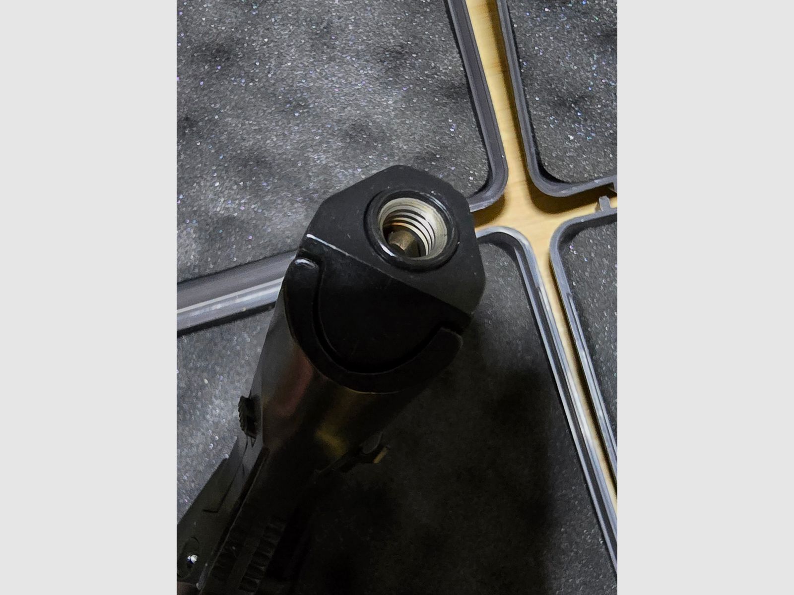 Record COP Nickel und Schwarz Schreckschuss 9mm PAK