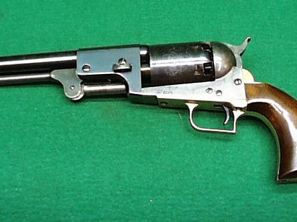 Colt	 1848 Dragoon 2nd Mod.