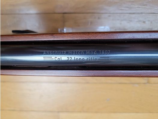 SOLDES ! Belle carabine de tir de Précision – Anschütz Modèle MATCH 1807 – Calibre 22LR – Entièrement ajustable – Dioptre de précision – Canon lourd – TBE