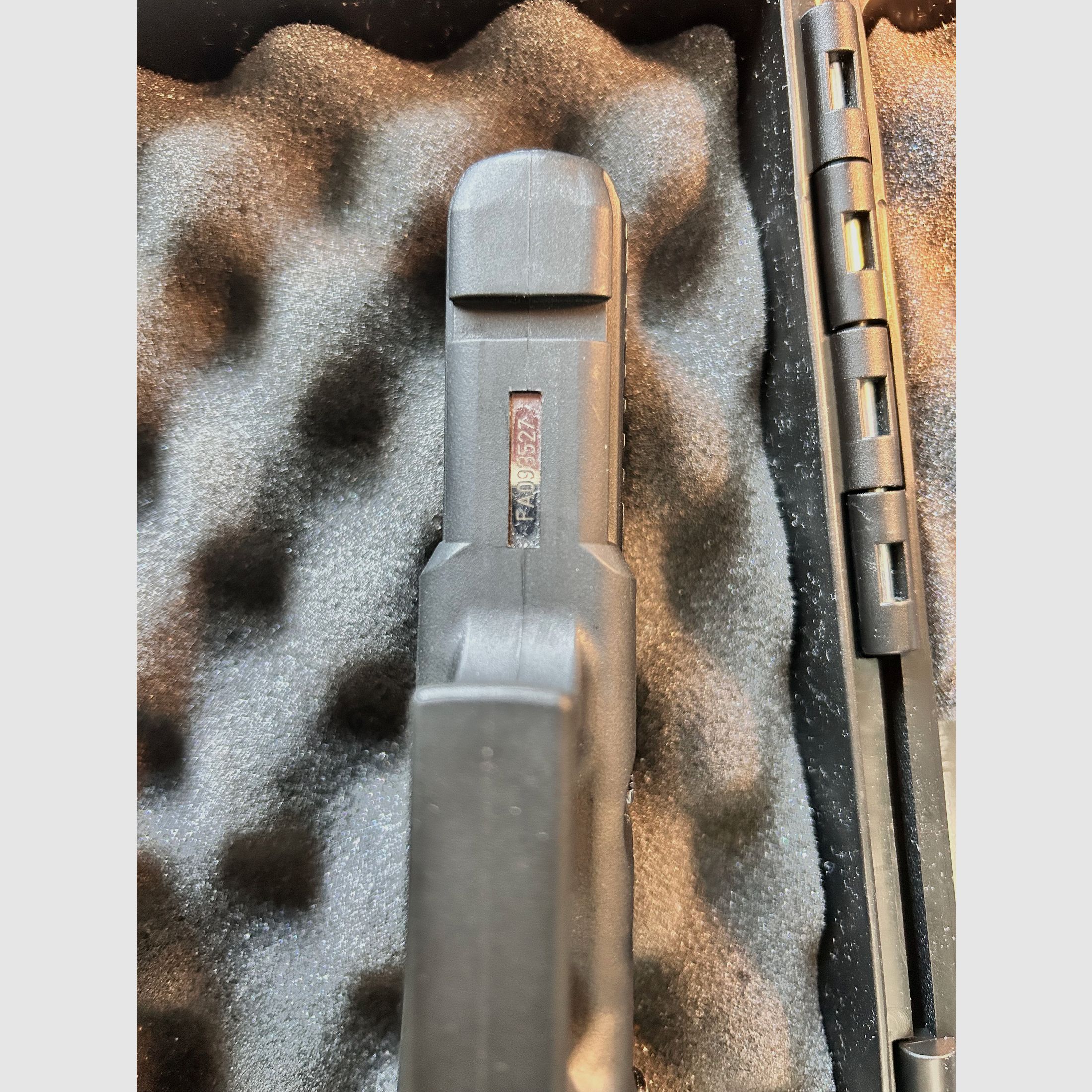 Glock 17 Gen. 5 blank firing pistol Umarex