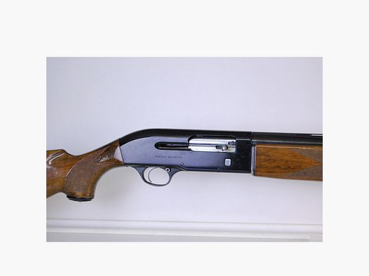 SEMIAUTOMATISCHE BERETTA A300 >LU820