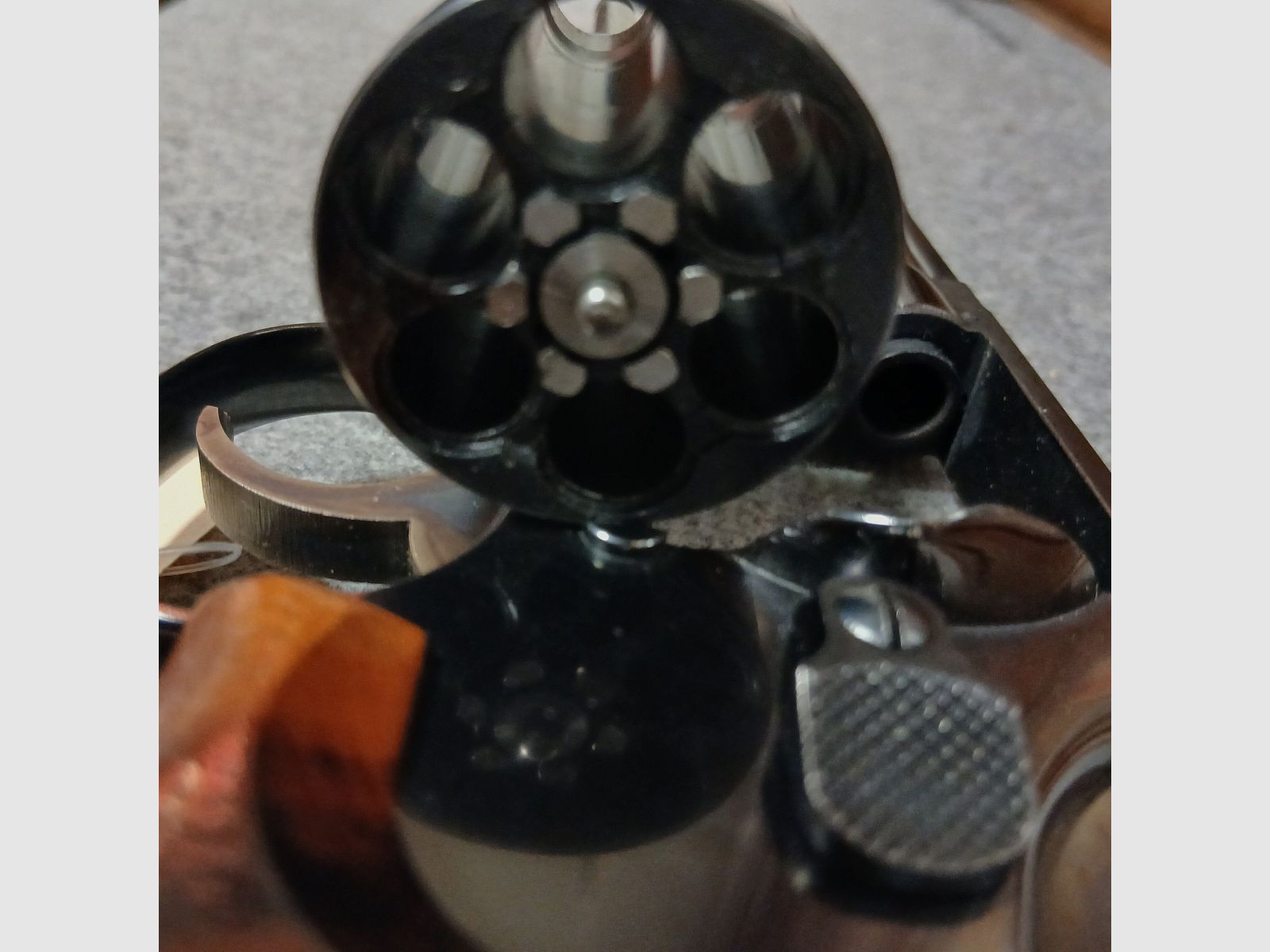 Smith&Wesson 19-4, Bild 4 von 5