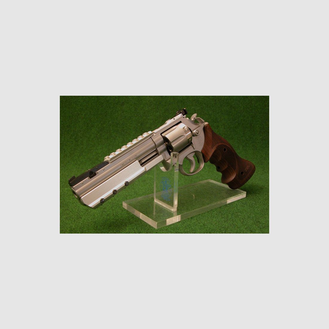 White-Diamond PRACTICAL TARGET S&W 686-5 6" inches 357 Magnum